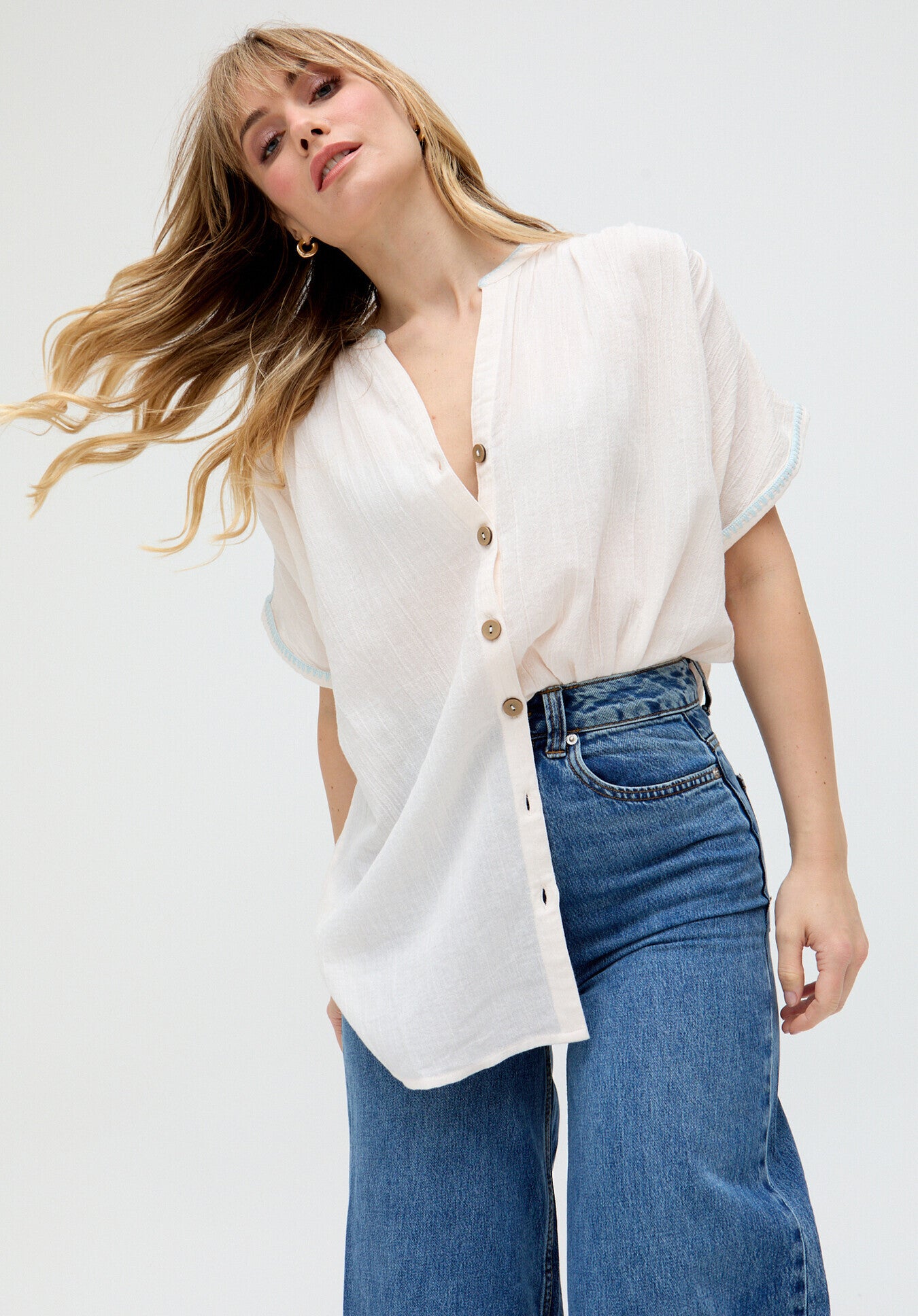 Juneeta Crop Sleeve Button Down Shirt In Cream