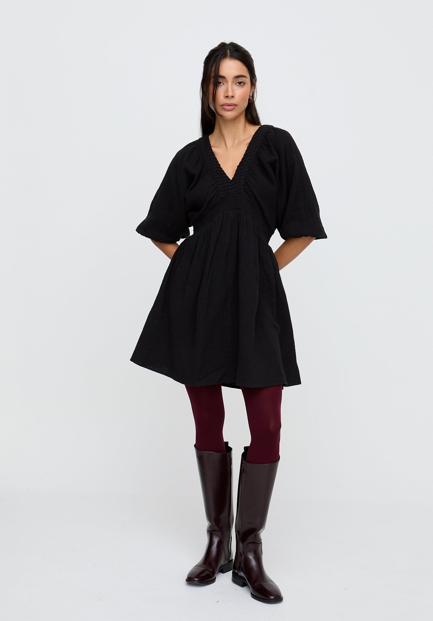Soipoi Ruched V-Neck Mini Dress In Black