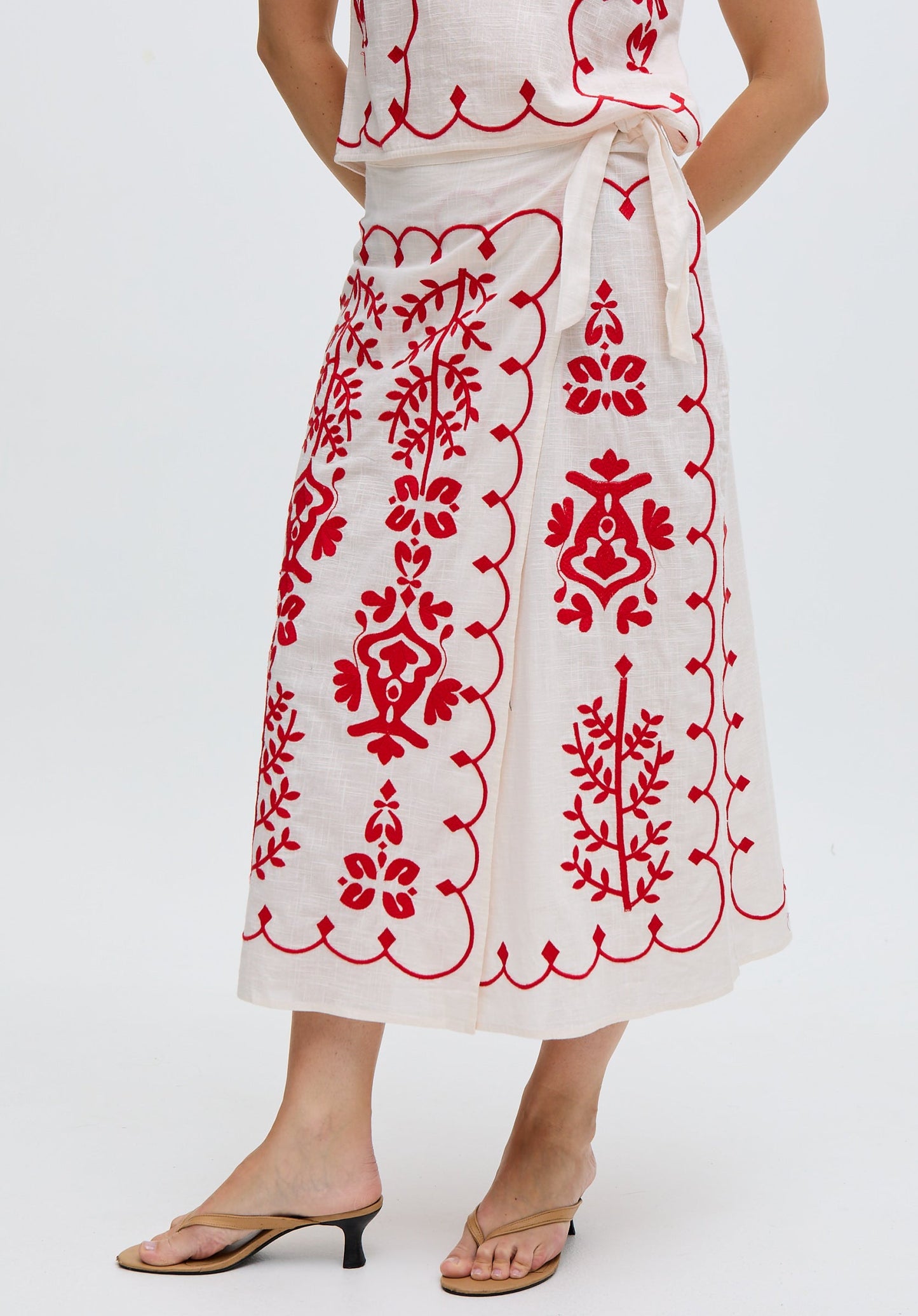 Fraya Cross Hatch Embroidered Wrap Midi Skirt In White