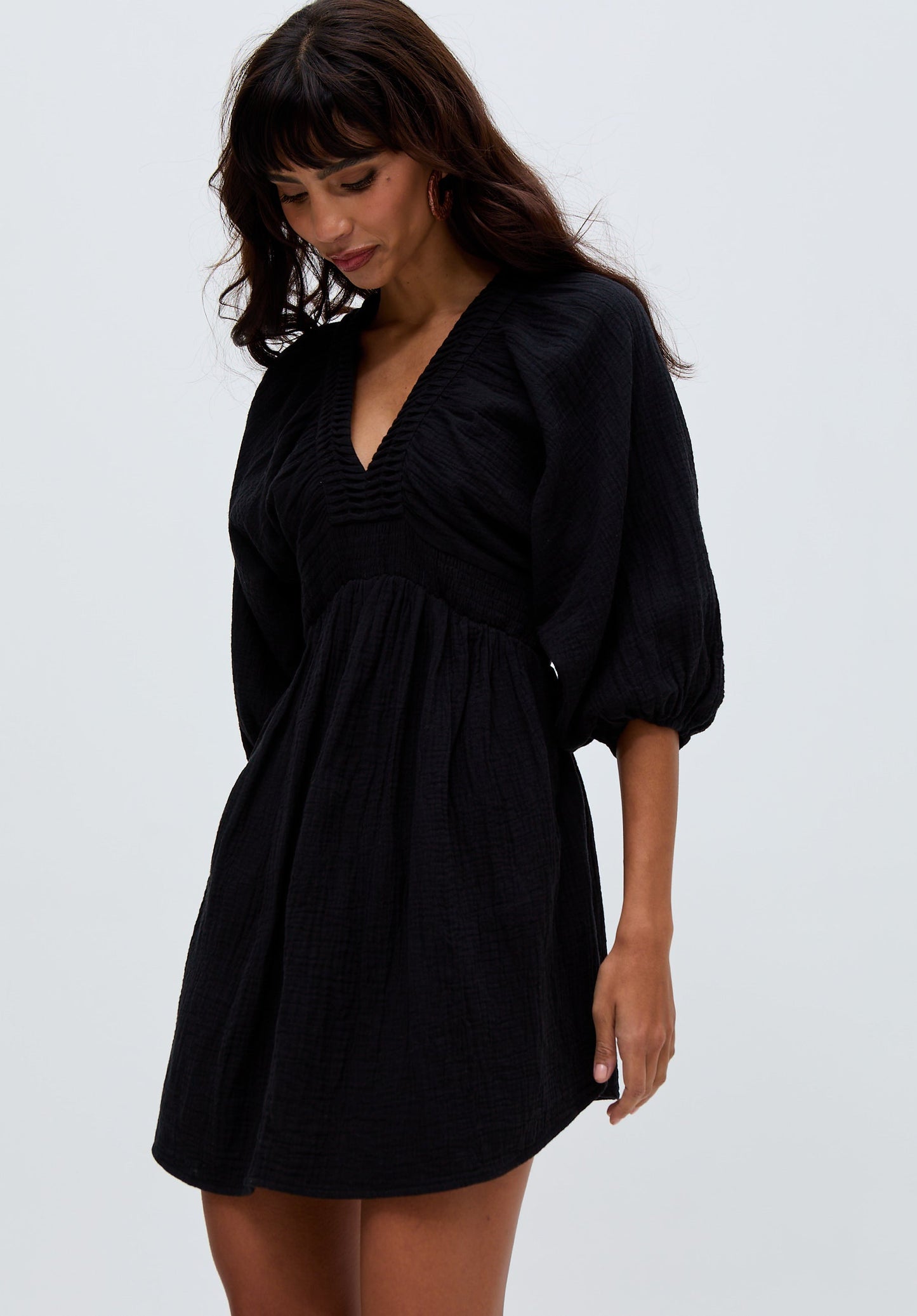 Soipoi Ruched V-Neck Mini Dress In Black