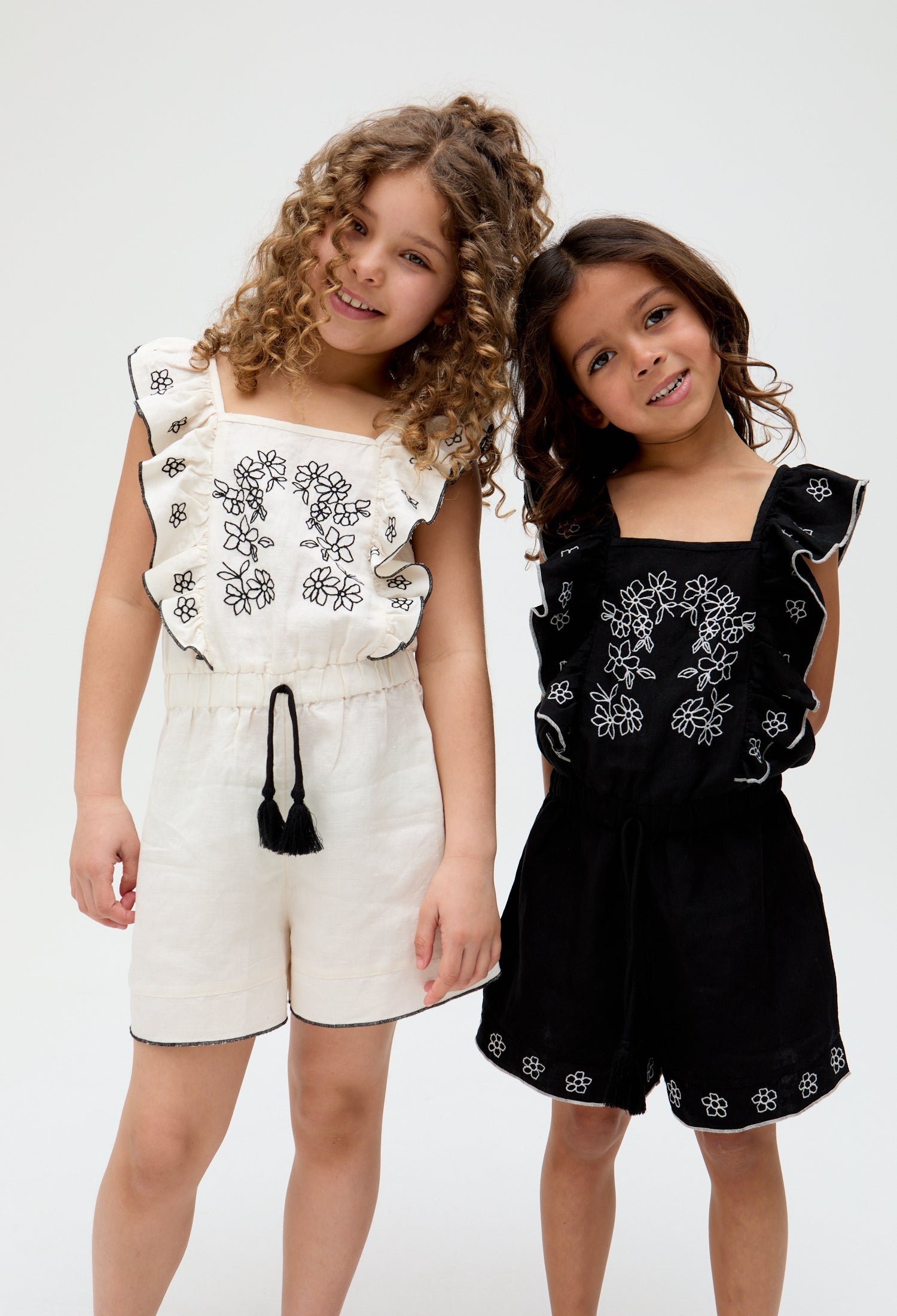 Kids Philo linen Ruffle Neck Embroidered Playsuit In white- image 2