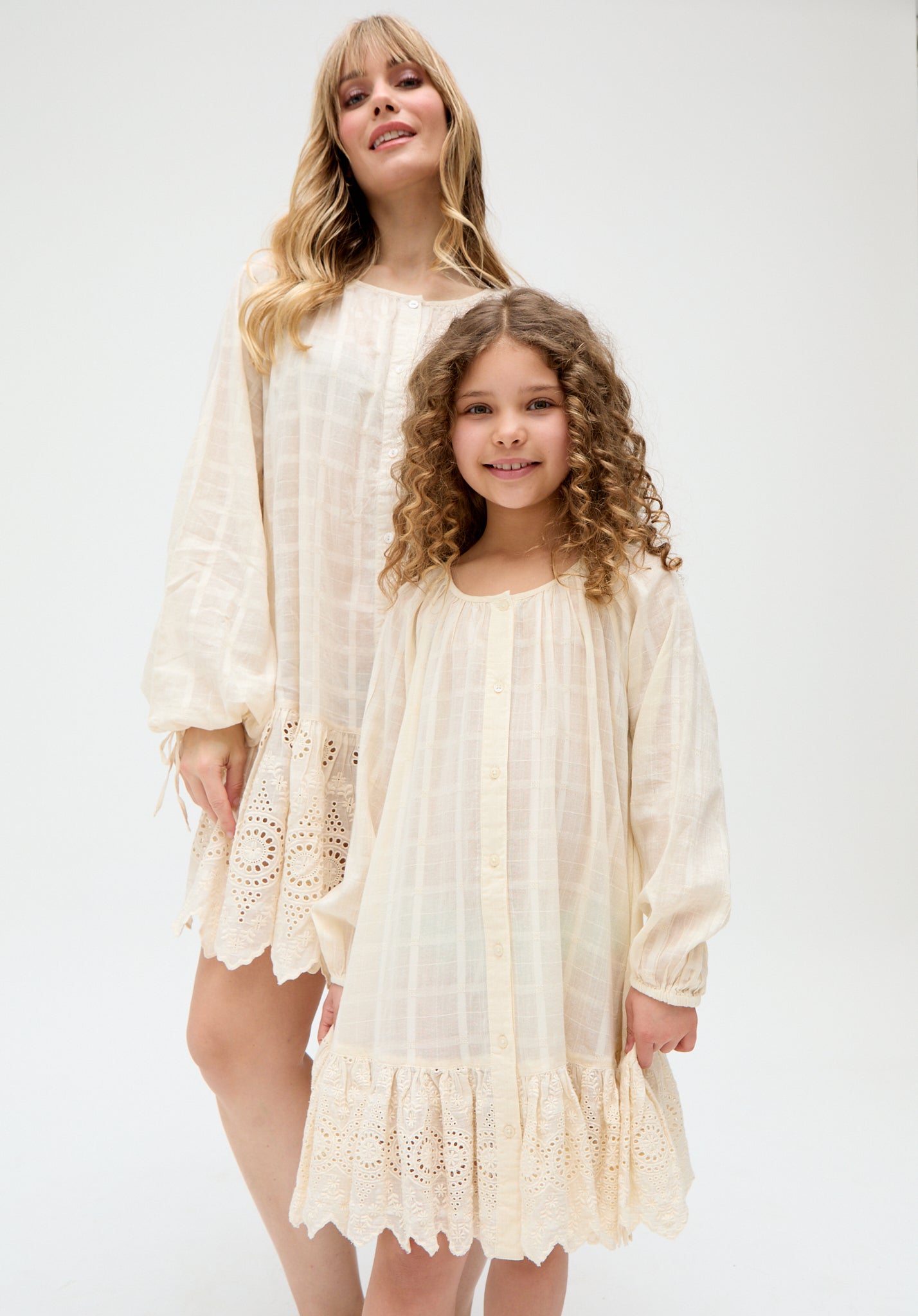 Kids Olivia Button Down Embroidered cotton Dress In Cream - image 6