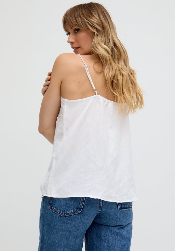 Delores Scallop Neck Cutwork Cami In White