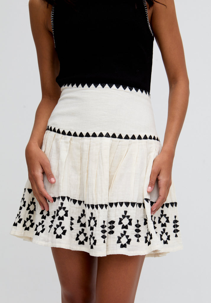 Estella Tiered Embroidered Mini Skirt In Cream