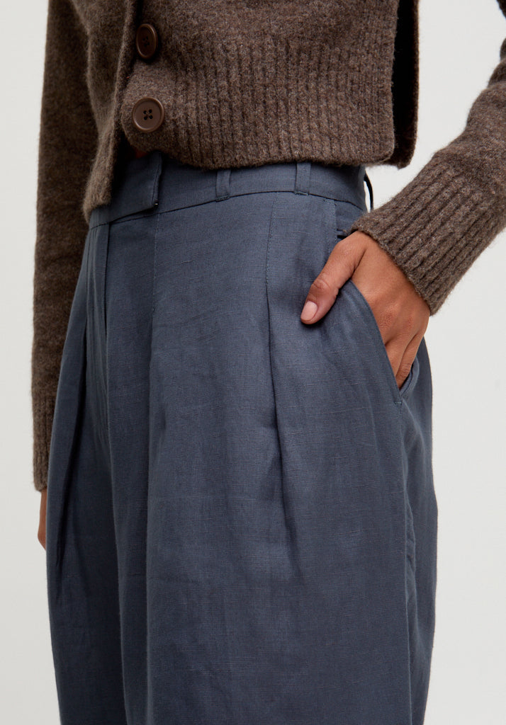 Helena Wide Leg Trouser In Grey