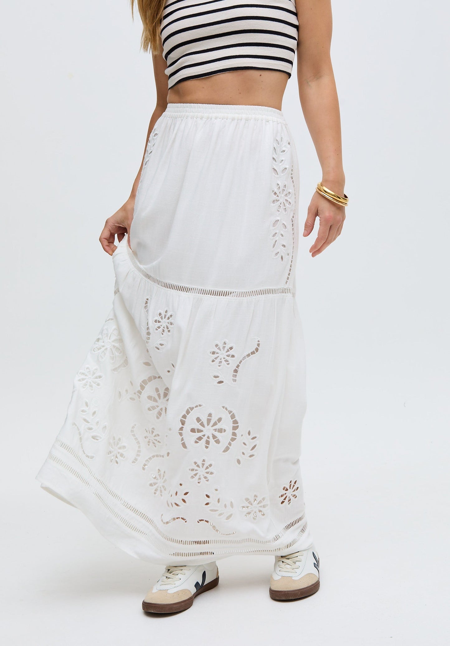 Georgina Lace Paneled Maxi Skirt In Whit