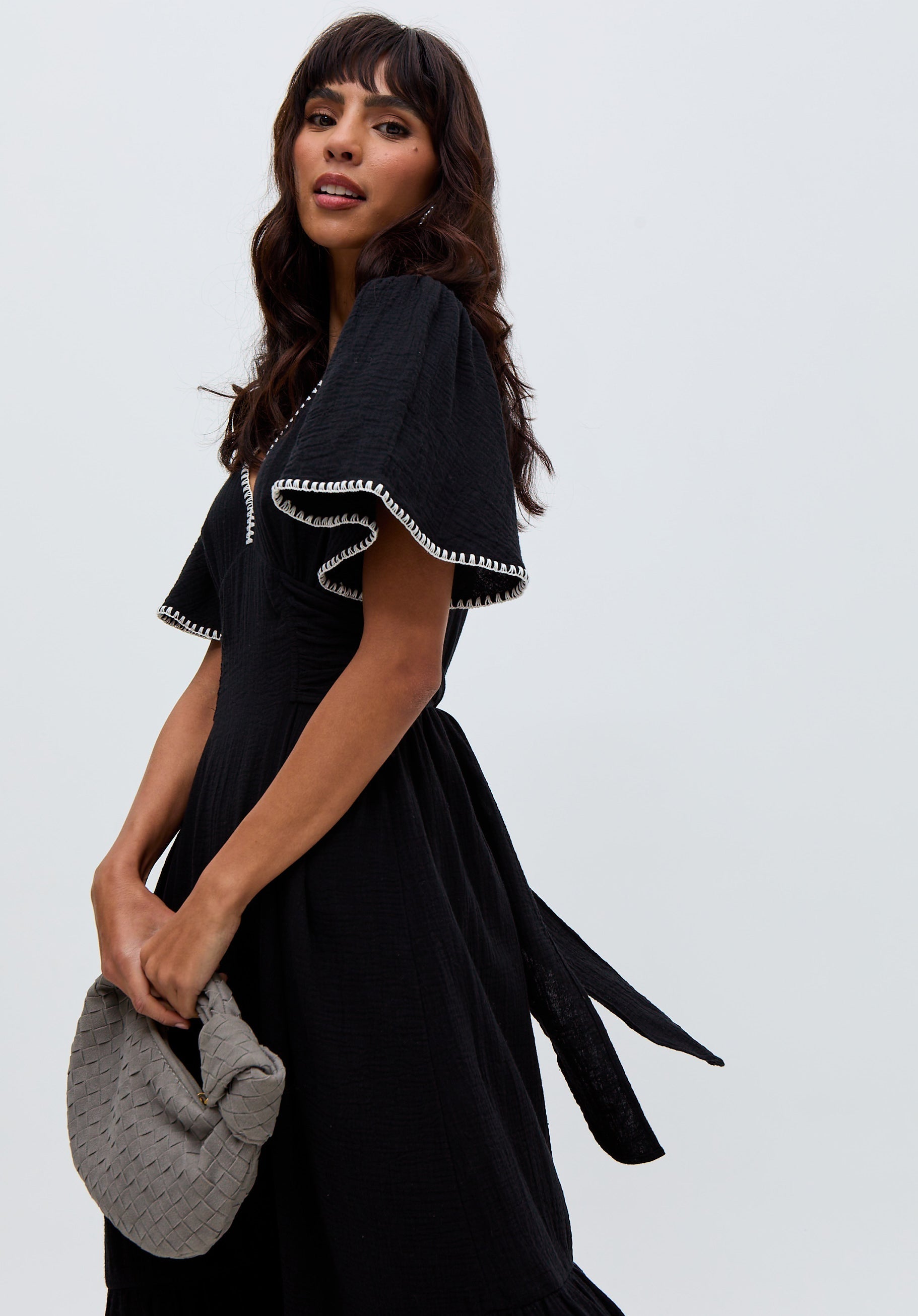 Delilah V-Neck Front Tie Midi Dress In Black