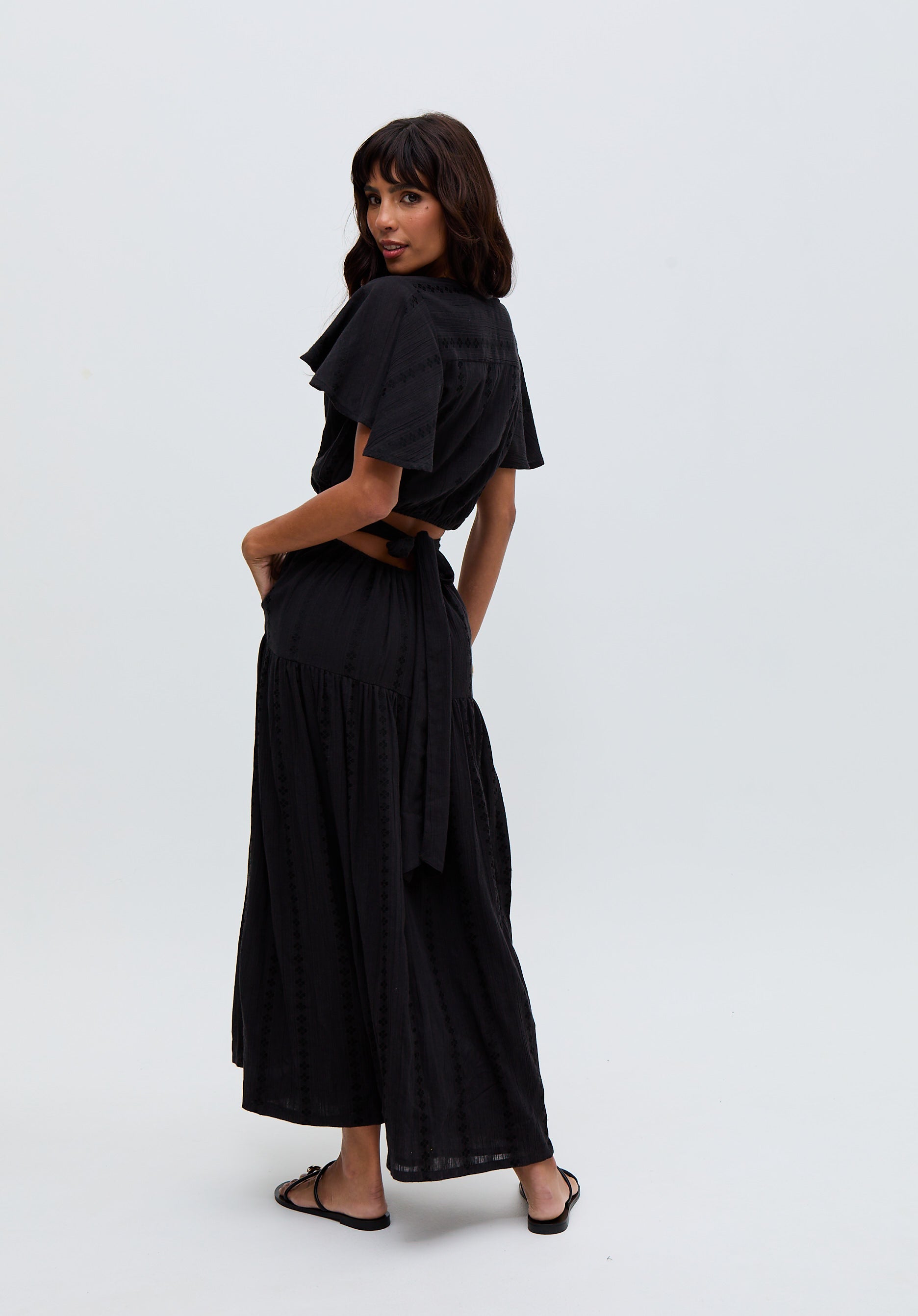 Candice Flutter Sleeve Jacquard Maxi Dress In Black