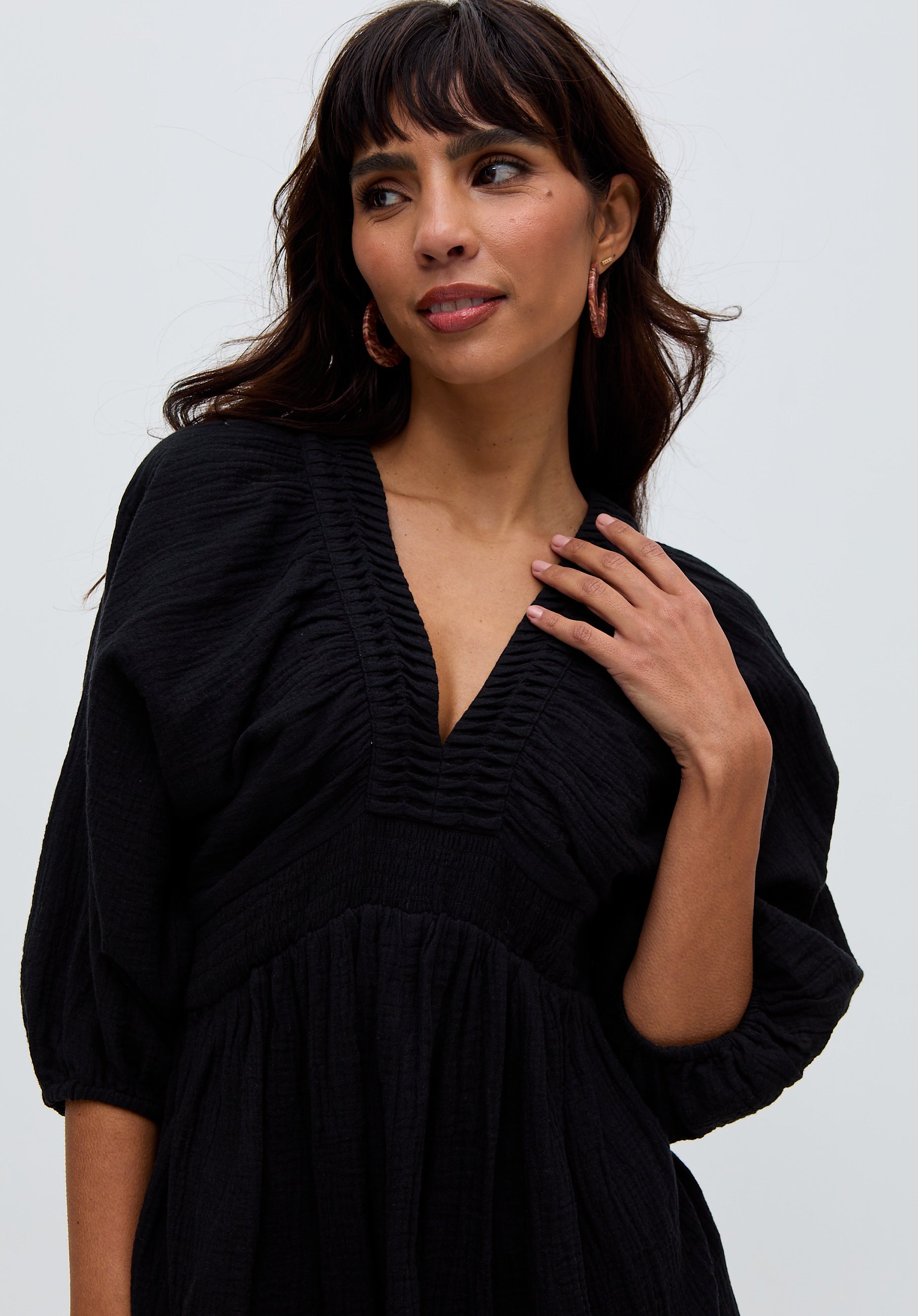 Soipoi Ruched V-Neck Mini Dress In Black