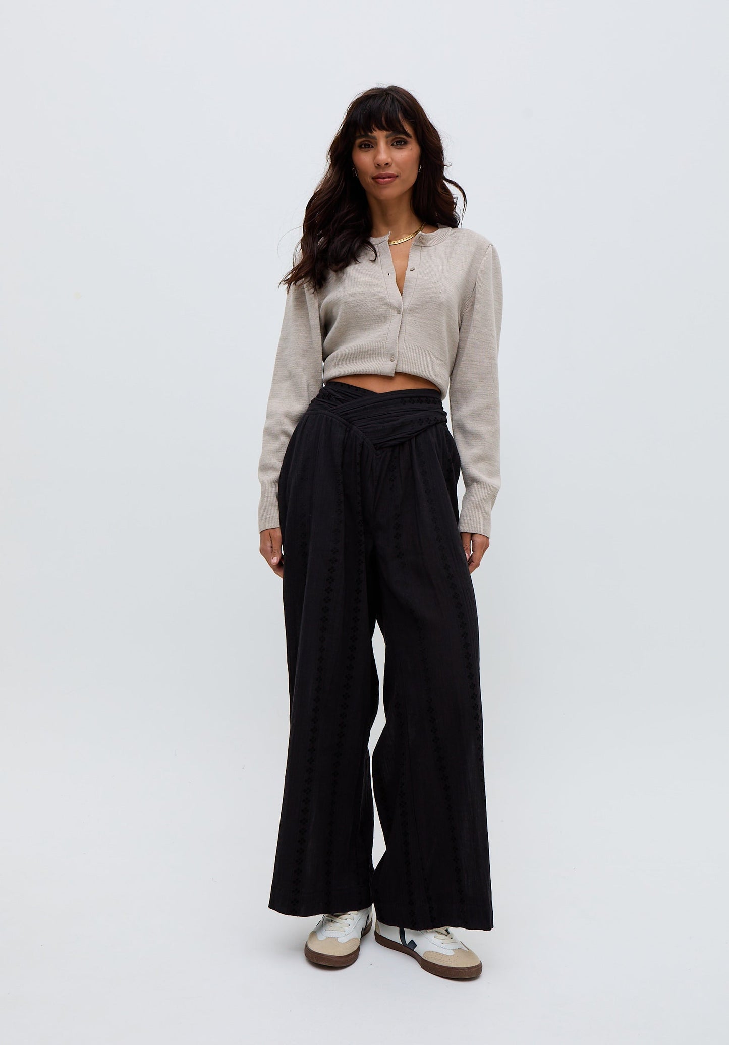 Farrah Wide Leg Jacquard Trouser In Black