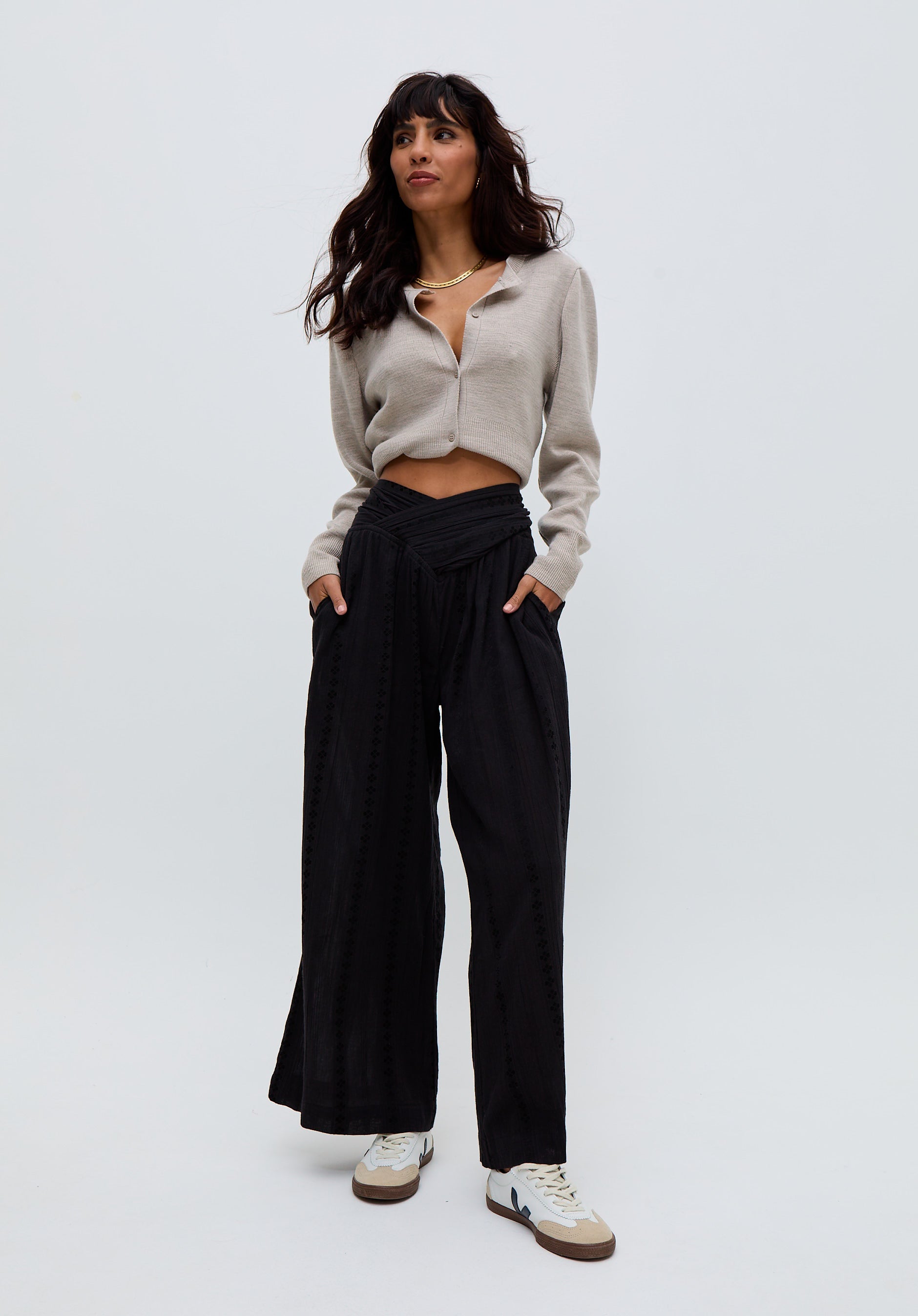 Farrah Wide Leg Jacquard Trouser In Black