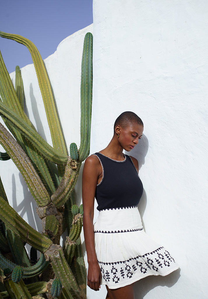 Estella skirt in white with black embroidery